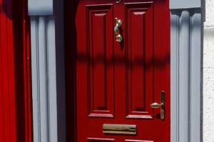 Bonmahon Joinery's Composite Door has all the advantages of reinforced fibreglass, including strength and security while maintaining a unique woodgrain finish.